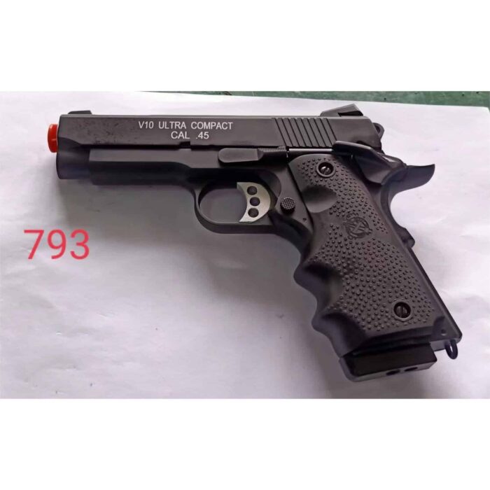 793 2