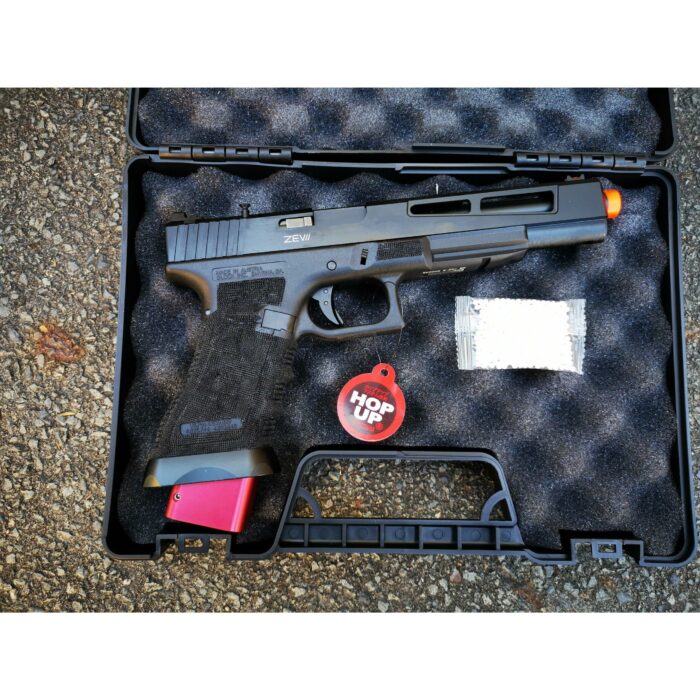 DOUBLE BELL Glock 17L Type ZEVII 9MM Combat Master Custom Gas Blowback Gel Blaster Green Gas Version - iHobby Online