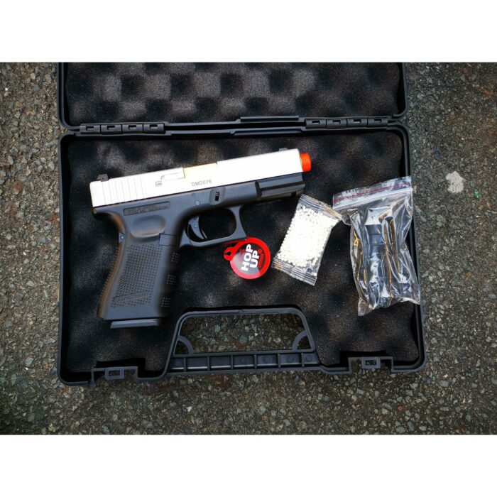 DOUBLE BELL Glock 19 GEN4 Gas Blowback Gel Blaster Full Engraving Resin Frame Edition Green Gas Version (Silver slides) - iHobby Online