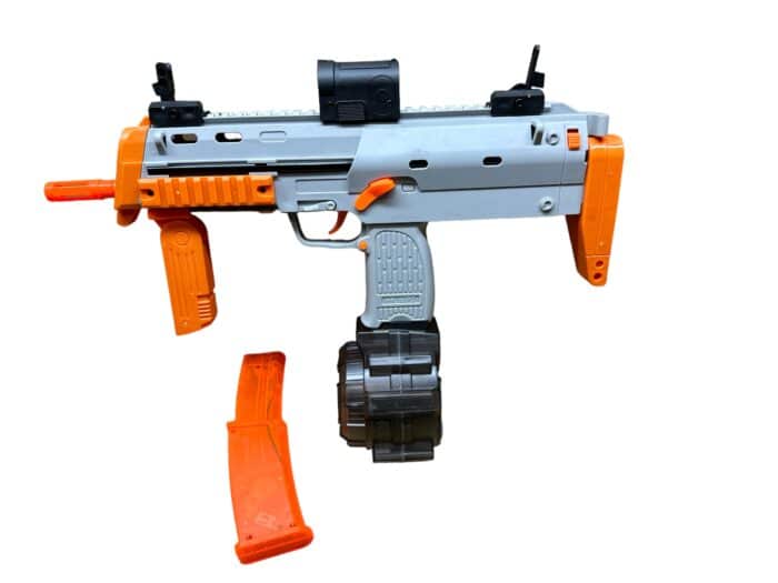 ICECAT MP7 Gel Blaster
