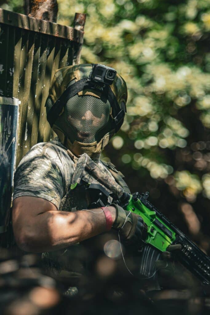 Gel blaster player